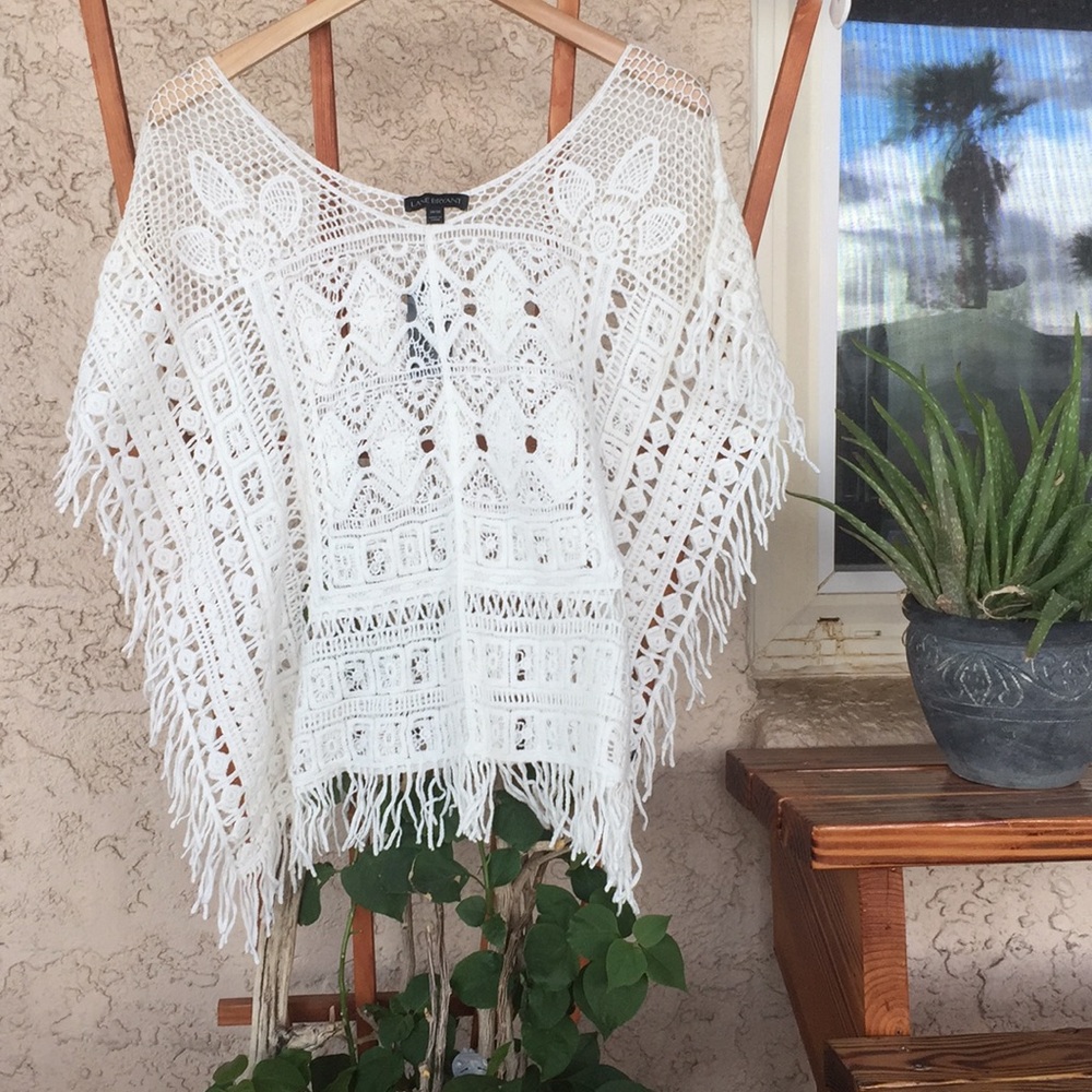 ⭐️HOST PICK⭐️ Lane Bryant White Southwest Top. - Picture 1 of 2
